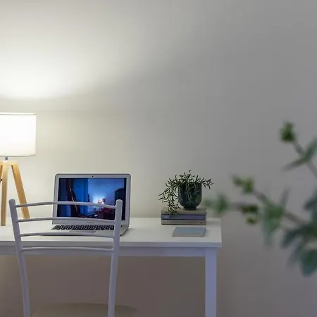 Ve By My Temporary Apartment *