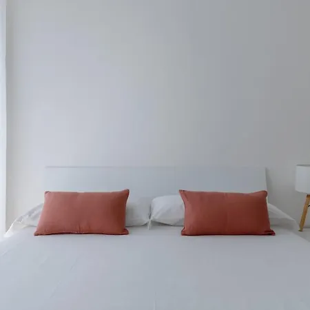 Ve By My Temporary Apartment *